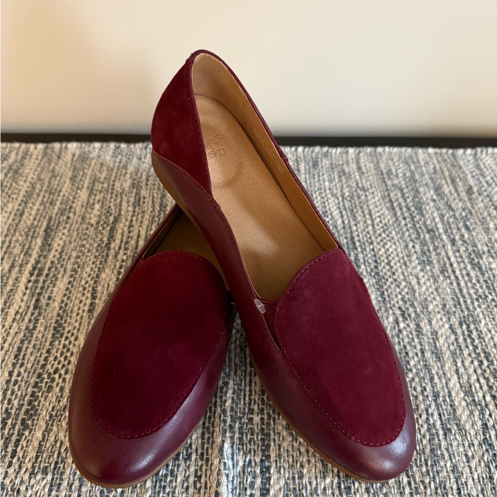 Dansko Wine Loafers 38 NWT
